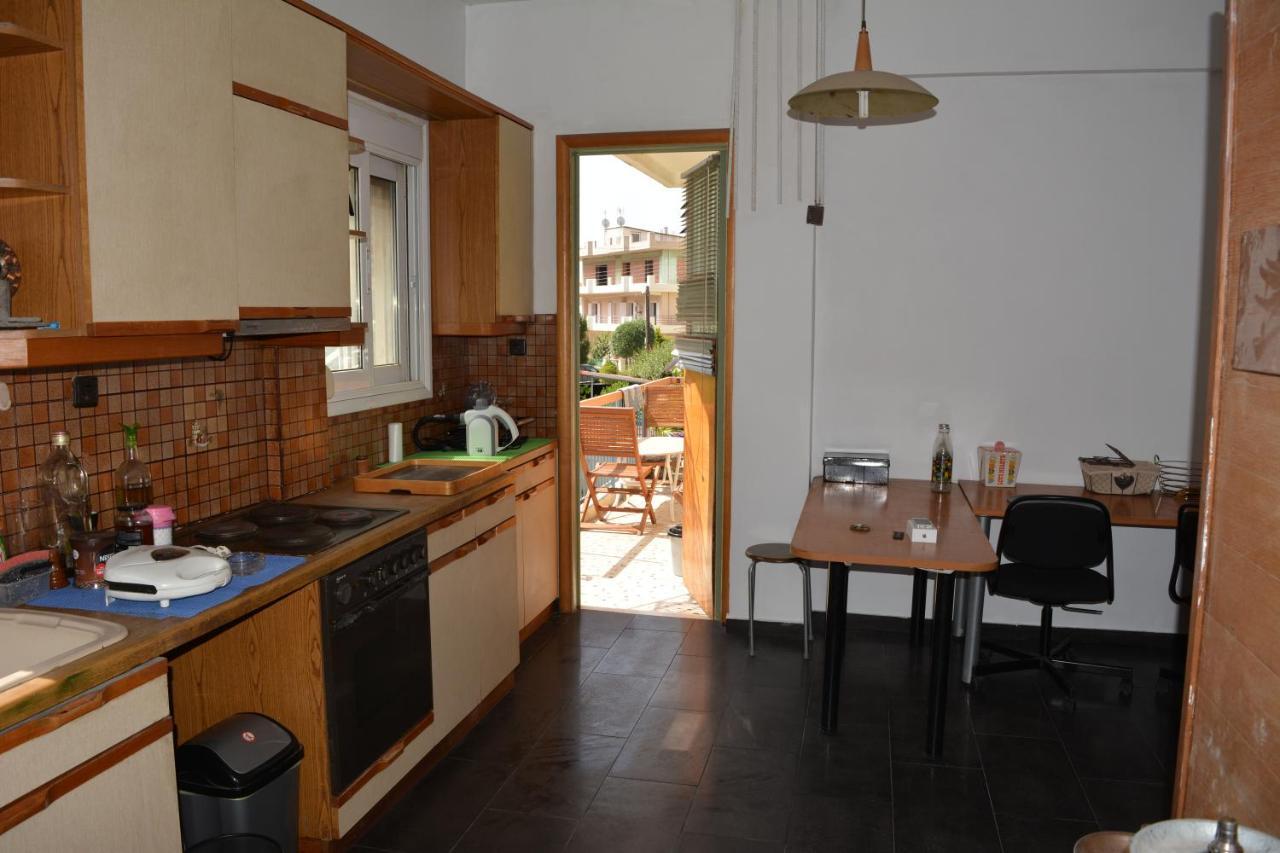 Spacious Apartment With Balconies, Ac, King Bed, Near Dt And Transports Athene Buitenkant foto